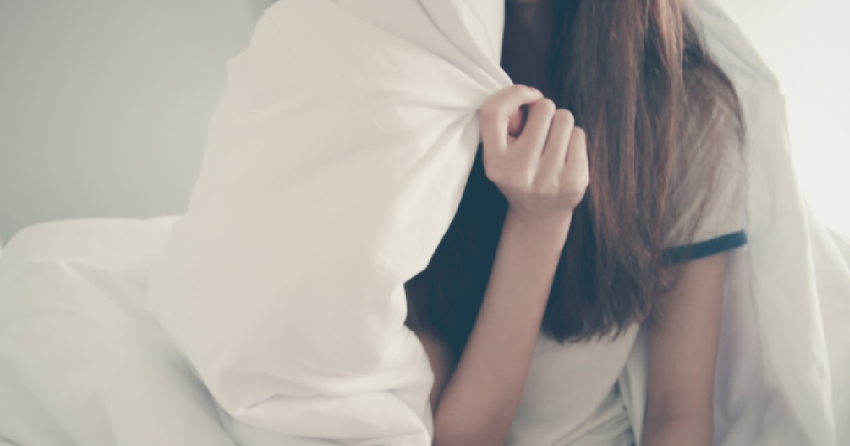 GIRL SLEEPING WITH GUY WHO DOESN’T LIKE HER, HOPING HE WILL CHANGE HIS MIND