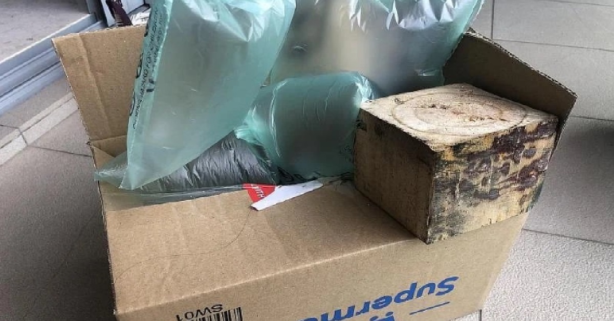 MAN BOUGHT $1.9K IPHONE FROM SHOPEE, GETS A BLOCK OF WOOD & 4 PLASTIC BAGS INSTEAD