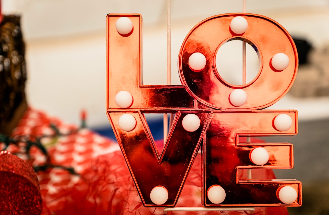 MAN SAY HE HATE’S VALENTINES, RESTAURANT JACK UP PRICES