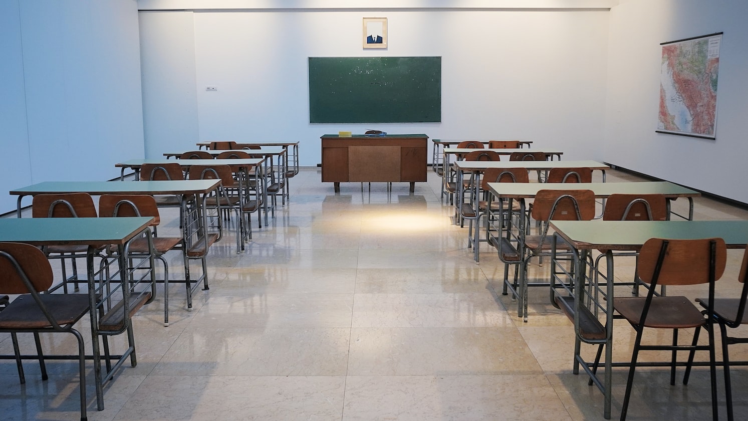 MAN SAYS IT’S UNFAIR THAT LAZY CLASSMATE GET INTO A BETTER SCHOOL THAN HIM