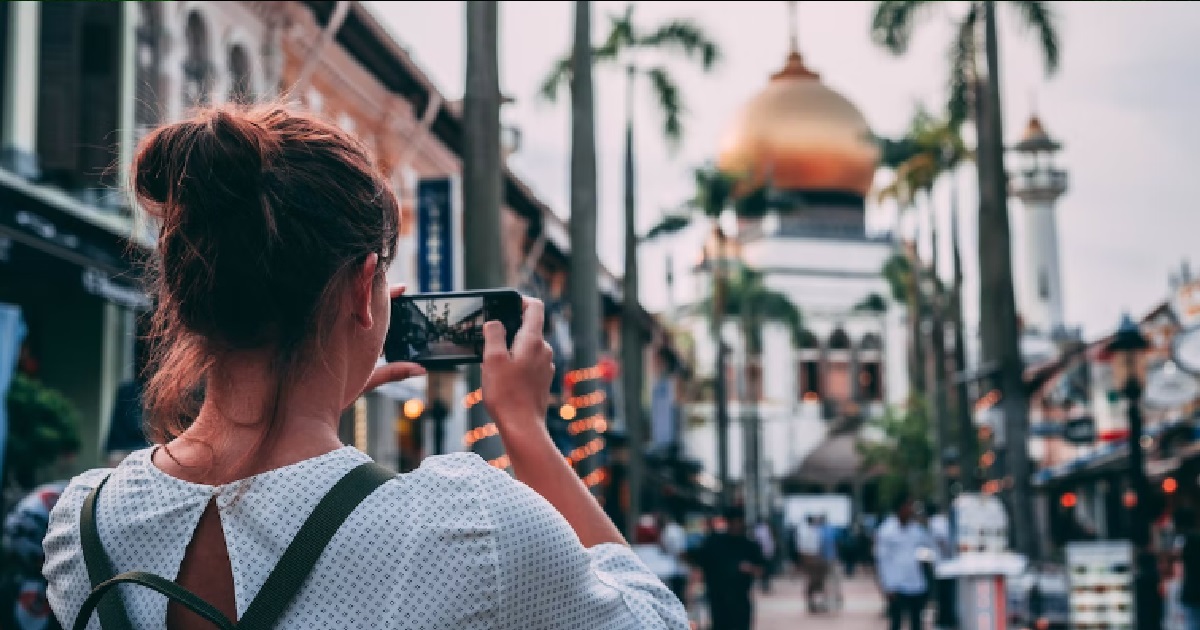 NETIZEN SICK OF PEOPLE RECORDING AND POSTING EVERY SINGLE THING ONLINE