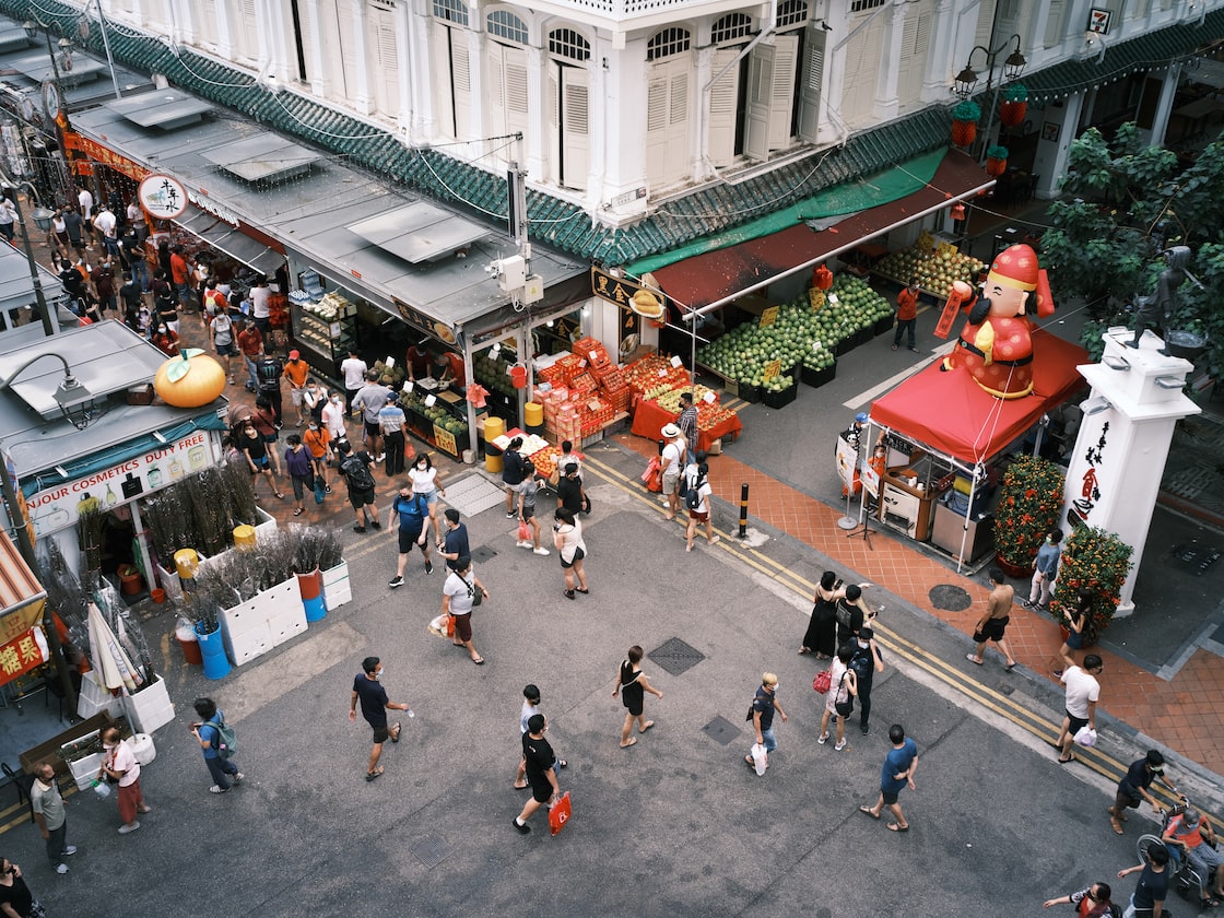 FOREIGNER SAYS SPOREANS ARE ‘LUCKY’ BECAUSE DON’T NEED GO OVERSEAS MAKE A LIVING