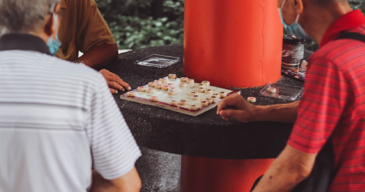 HOW TO EARN ENOUGH MONEY IN S’PORE TO RETIRE COMFORTABLY BY THE TIME YOU’RE 50