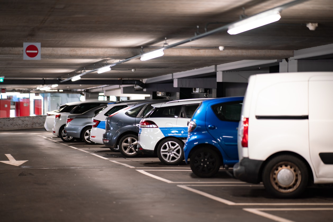 BOSS TELL EMPLOYEE TO HELP HIM APPEAL AGAINST PARKING FINE, MAN THINKS HE STINGY