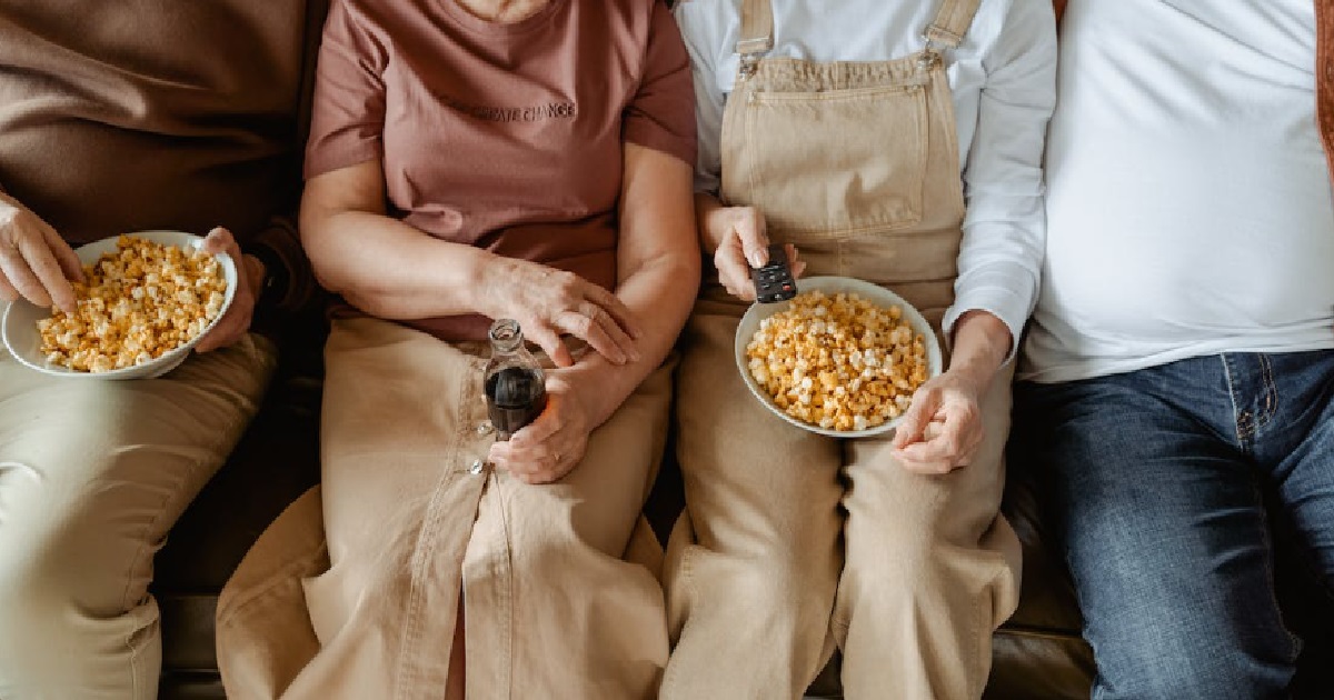 MAN’S GF CHEATED ON HIM WITH HIS OWN BROTHER, BUT FAMILY IS SIDING WITH THEM INSTEAD