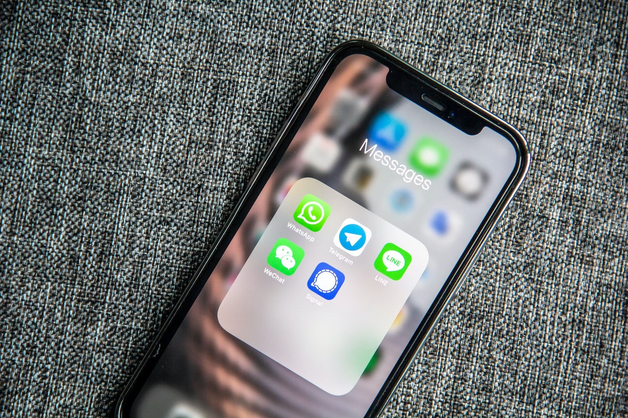 SIAM BU GF MADE ME DELETE ‘LINE’ APP, SAYS GOT LINE MEANS ‘CHEATER’