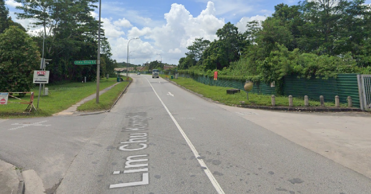 S’PORE DRIVING INSTRUCTOR MOLESTED STUDENT WHILE TEACHING HER HOW TO PARK, JAILED