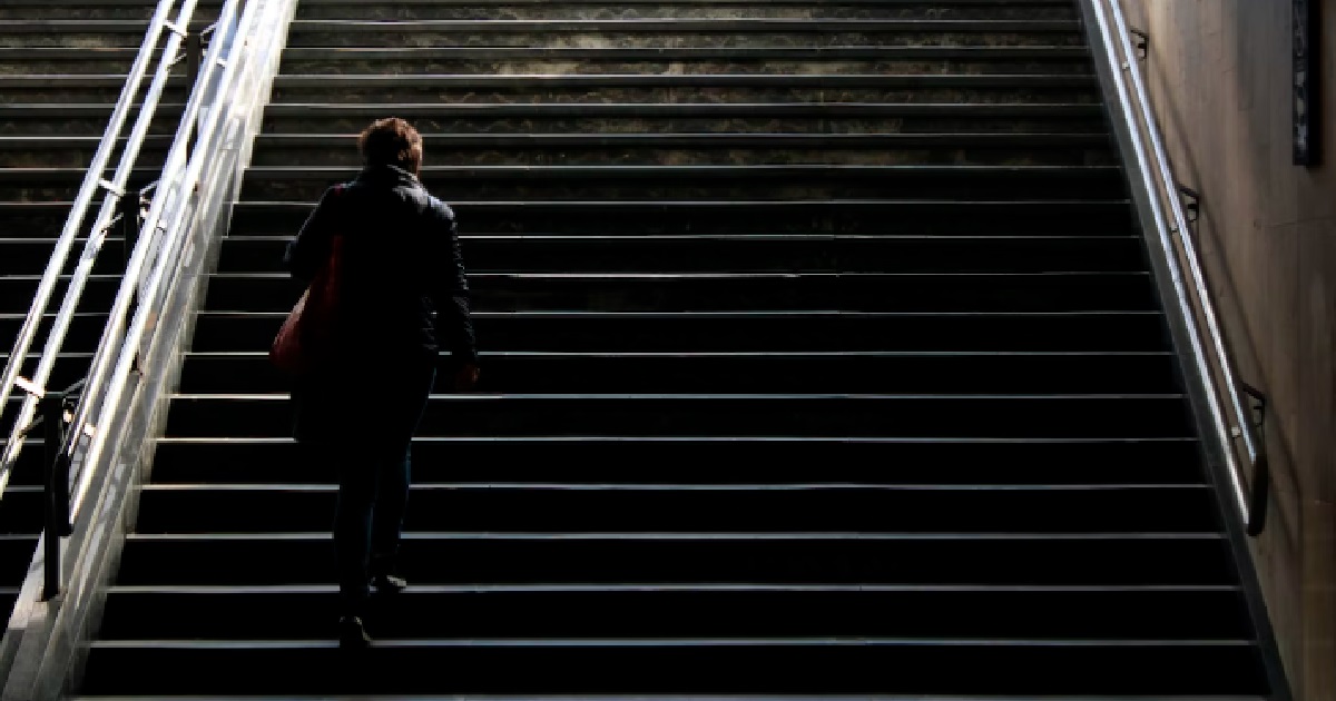 HUSBAND SUDDENLY QUITS JOB WITHOUT TELLING WIFE, WANTS TO BE A STAY-HOME DAD