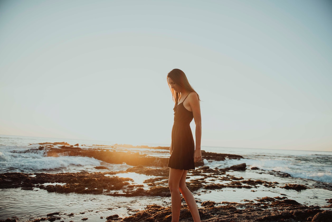 GIRL SAYS IT IS HARD TO FIND A BF BECAUSE SHE’S 1.8 METRES TALL