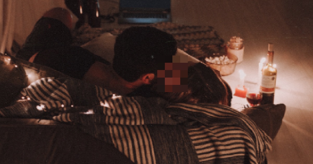 WOMAN LETS DRUNK FRIEND “SLURP” ON HER NEH NEH POK, BUT NEXT DAY HE CAN’T REMEMBER