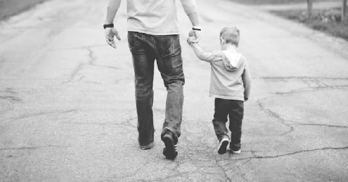 MAN FOUND OUT HE HAS A SON FROM A FLING YEARS AGO, NOW ANGRY WIFE GOING CRAZY
