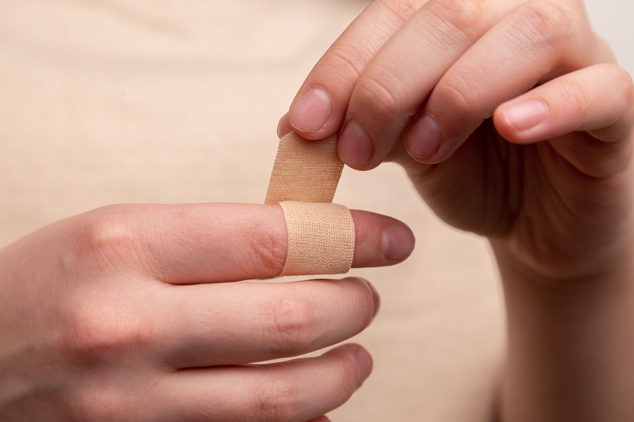 I INJURED MYSELF DURING WORK, BOSS PRETENDS HE NEVER SEE