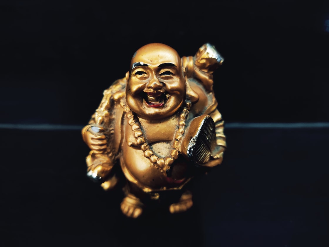 MAN WANTS TO MAKE HIS TUMMY BIG LIKE LAUGHING BUDDHA TO TIO 4D