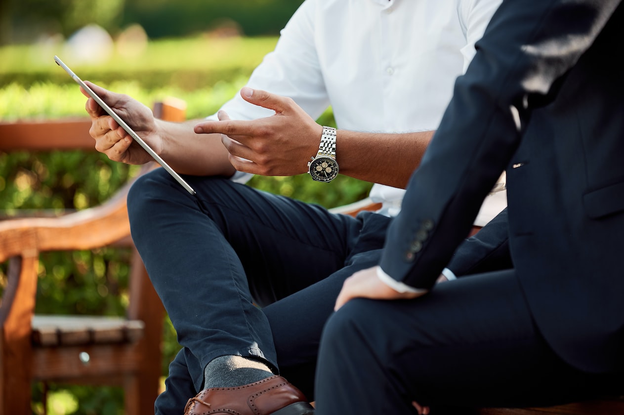 INSURANCE AGENTS ALWAYS BUG PEOPLE TO MEET UP, EVEN WHEN YOU ALREADY HAVE AN AGENT