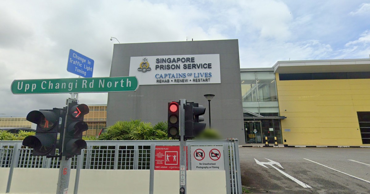 EX CONVICT SHARES THE FEELING OF RECEIVING 12 STROKES OF ROTAN IN SPORE PRISON