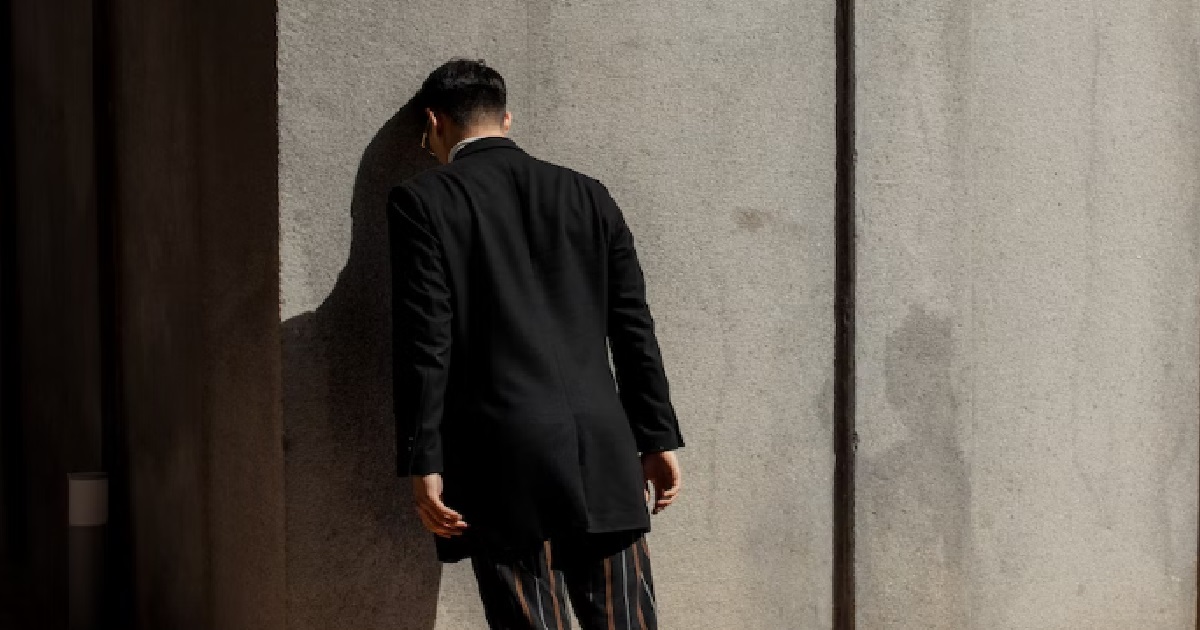 GF WANT TO “TAKE A BREAK” FROM BF CAUSE SHE SAW ANOTHER GOOD LOOKING GUY