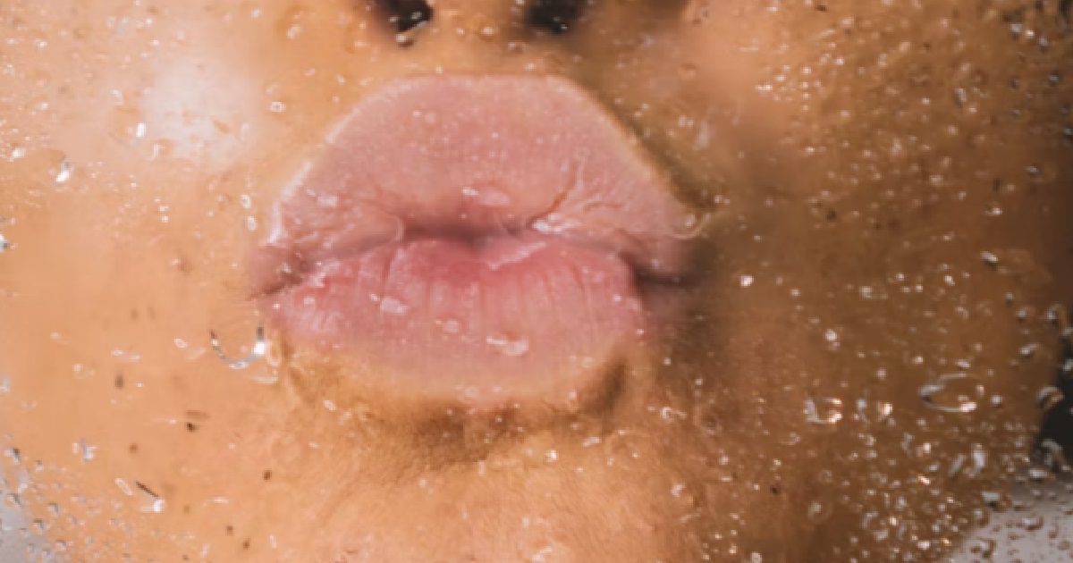 HUSBAND REFUSES TO KISS WIFE FOR FEW DAYS AFTER SHE “SLURP SLURP” HIS KKJ