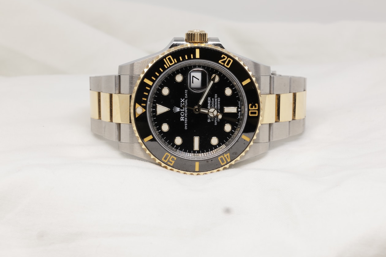 MAN WEAR FAKE ROLEX TO MEET CLIENTS, SAYS NEED TO SHOW THEM HE IS ‘SUCCESSFUL’