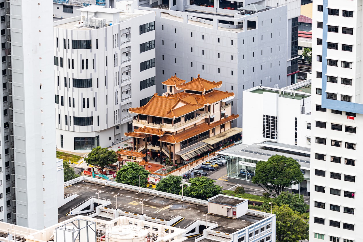 GIRL’S BANK & CPF WIPED OUT BY BTO & RENO, SAYS BF EARNS MORE BUT NOT CONTRIBUTING MORE