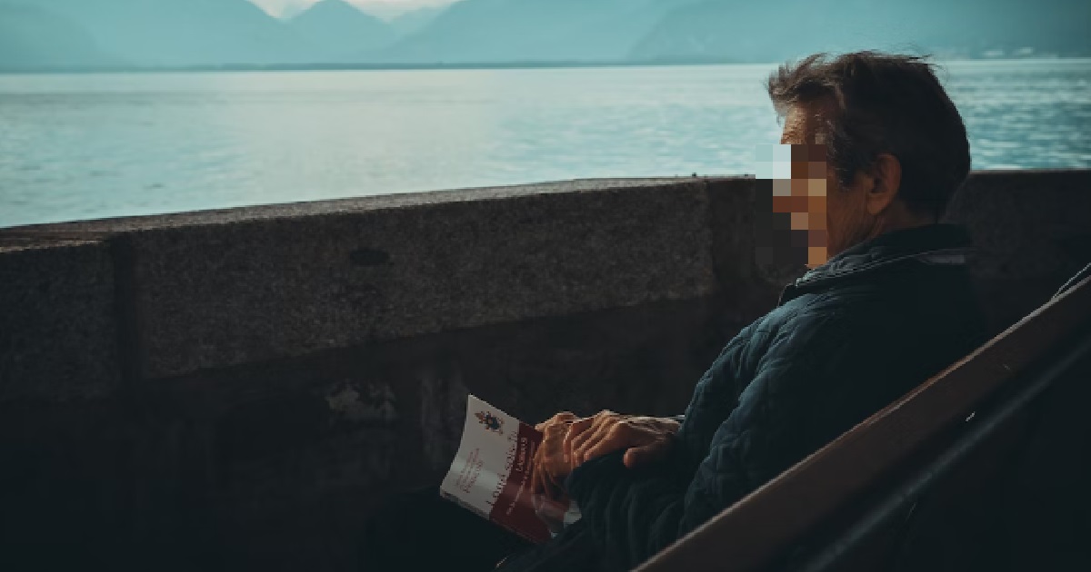 GIRL HAS A CRUSH ON 63 Y.O BOSS WHO IS TRIPLE HER AGE, FANTASIZE ABOUT HIM