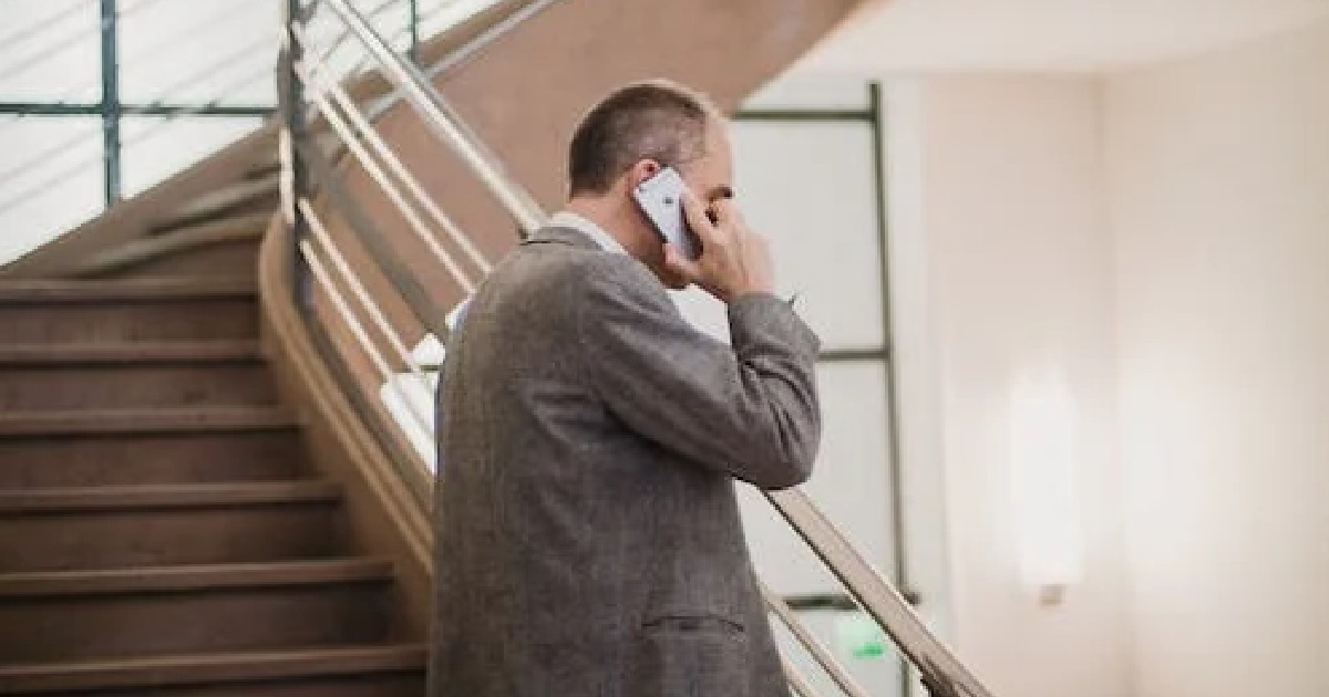 BOSS FOUND OUT STAFF LEAVING FOR NEW JOB, CALLS & SCOLD HER NEW COMPANY FOR “STEALING” HER