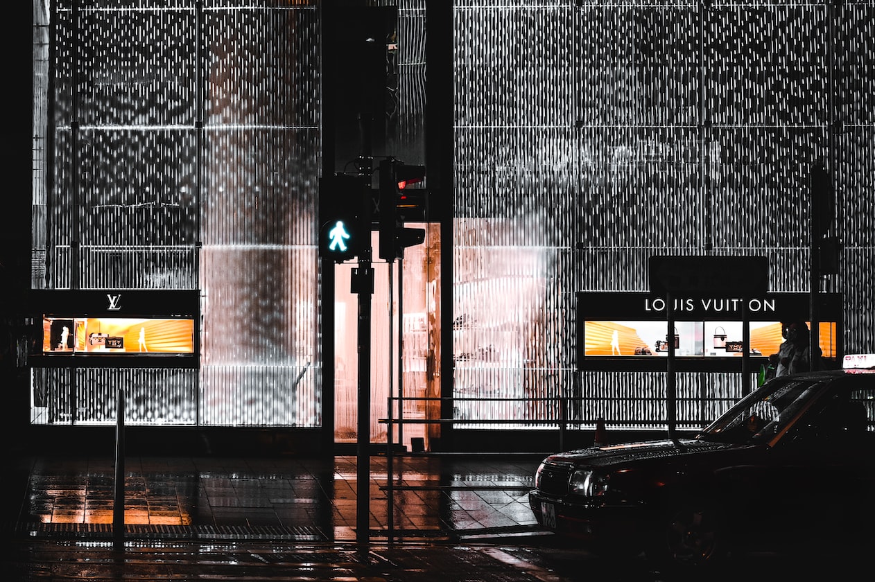 GIRL MARRIES A RICH MAN, THEN TAKES HIS MONEY TO FOOL AROUND WITH OTHER MEN