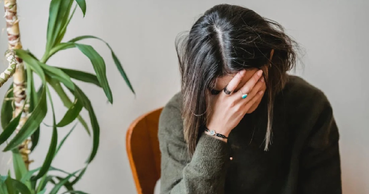 WOMAN’S MUM DIED, HUSBAND CHEATED & SHE MIGHT HAVE CANCER – LIFE FALLING APART