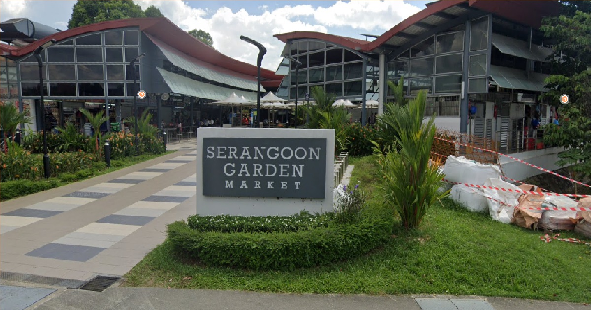 CUSTOMER OVERPAID BY ALMOST 100X, PAID $700 FOR $7 DISH @ SERANGOON HAWKER STALL