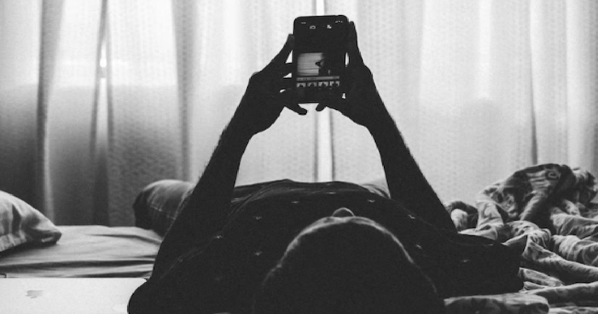 MAN SAY HE’S GOOD LOOKING BUT CAN’T GET GF BECAUSE GIRLS THESE DAYS STANDARDS TOO HIGH