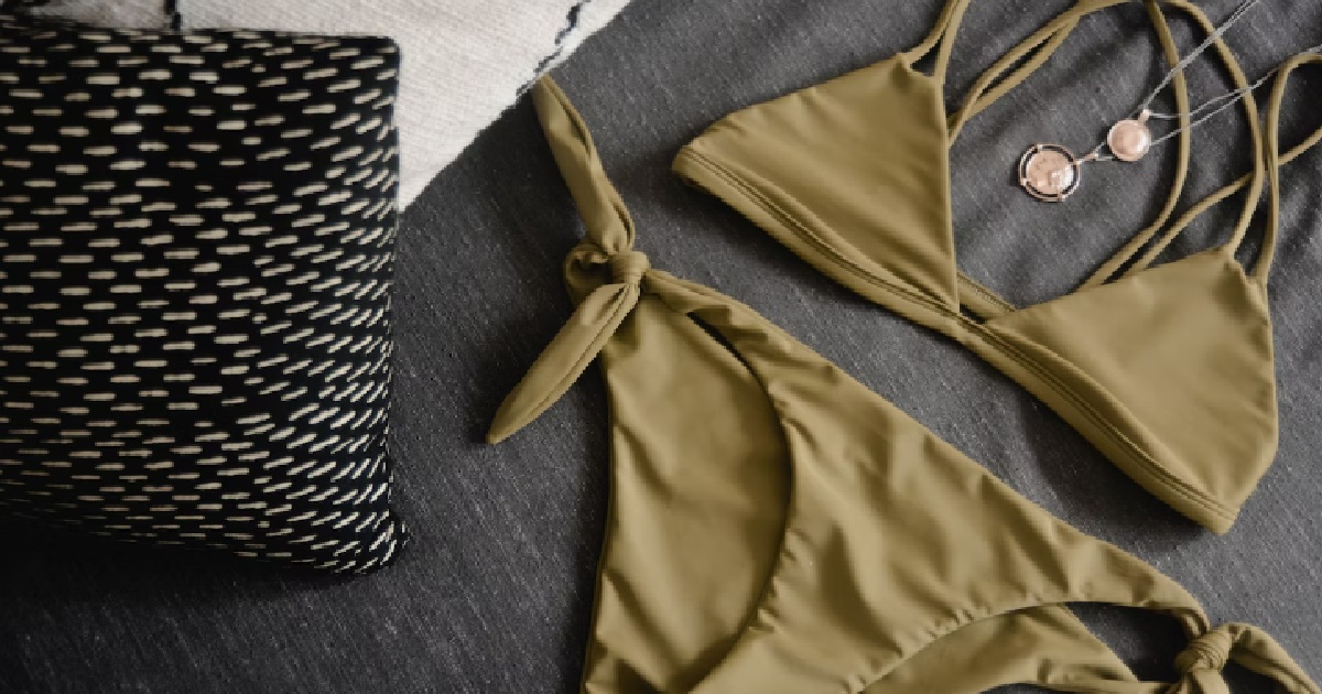 MAN’S “TOUCHY” MUM-IN-LAW’S SWIMSUIT DROPPED AND HE SAW HER NEHNEHPOKs