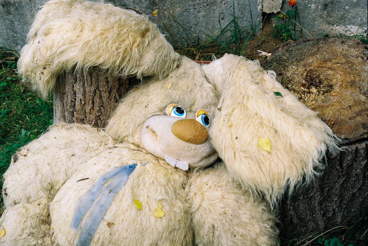 GIRL MEETS HER BF ON GAMING PLATFORM, BUT ENDS UP HIS A PSYCHOTIC PERV