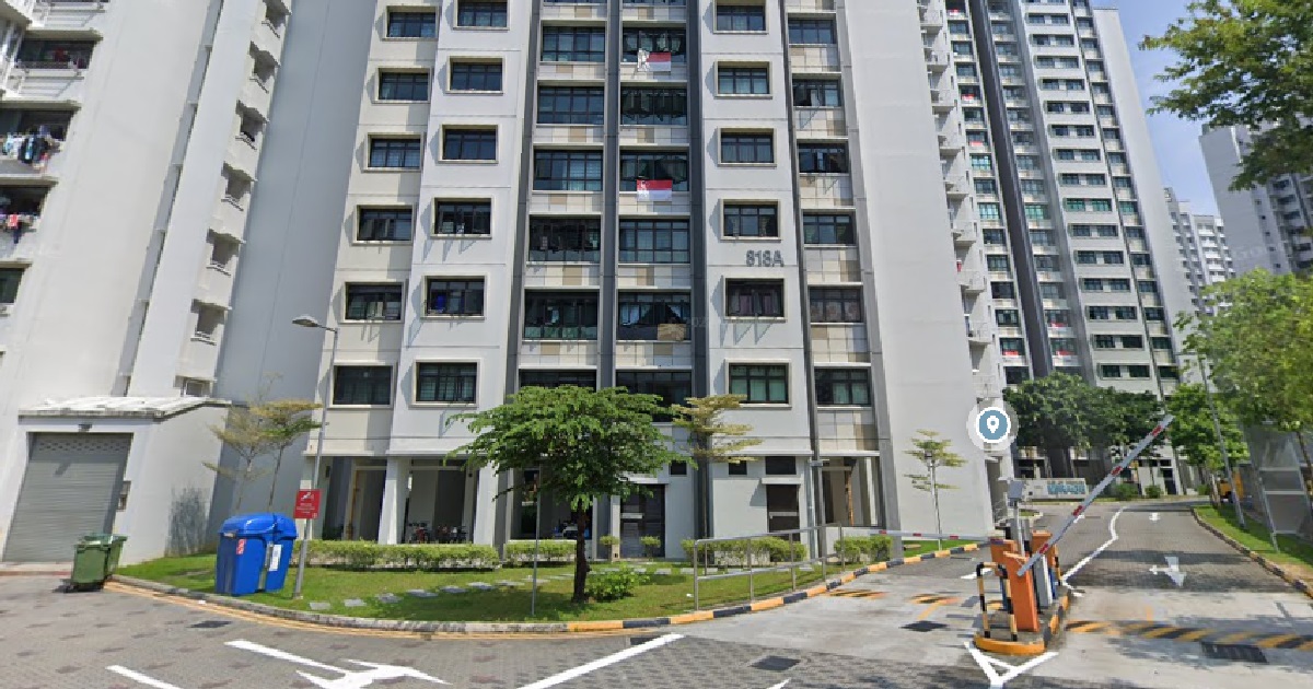 28 Y.O SIAO ZHABOR THREW TABLE DOWN FROM CHOA CHU KANG HDB FLAT, CHARGED