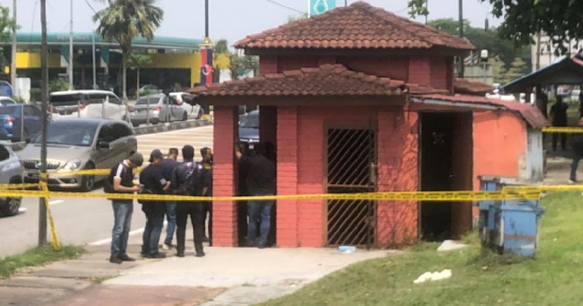 WOMAN’S ROTTING DEAD BODY FOUND IN LUGGAGE @ JB BUS STOP, COVERED WITH MAGGOTS