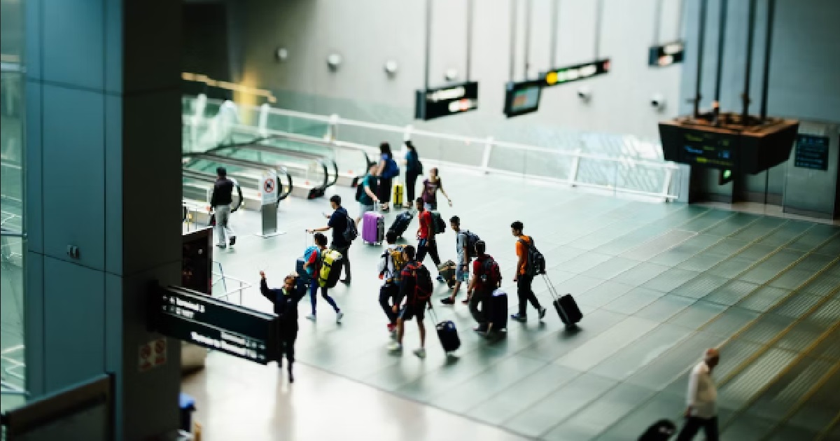 GIRL PLANNED TRIP WITH FRIEND FOR MONTHS, LAST MINUTE SAY NO MONEY ASK HER PAY