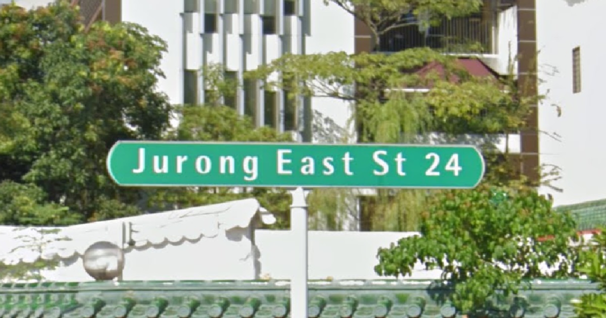 43 Y.O BURGLAR BROKE INTO JURONG SHOP & STOLE $6K WORTH OF CIGARETTES & $40K CASH