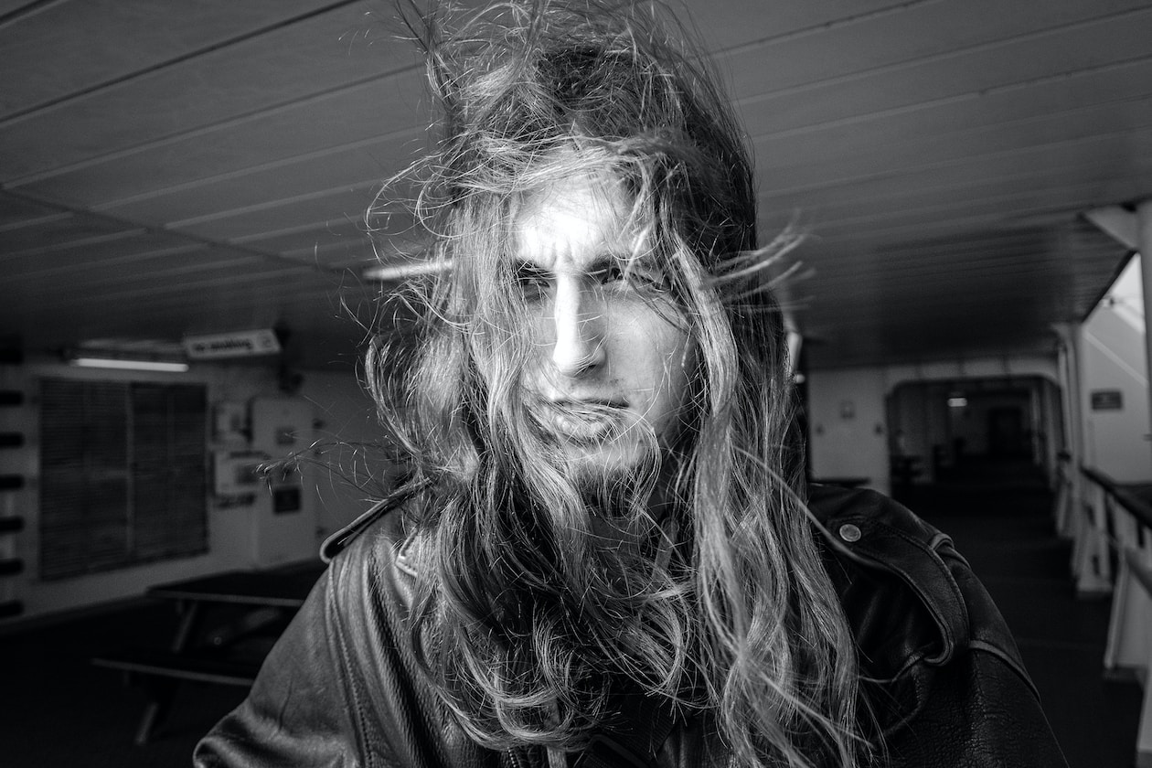 MY GF IS VERY HAIRY DOWN THERE, HOW DO I TELL HER TO SHAVE OR TRIM IT