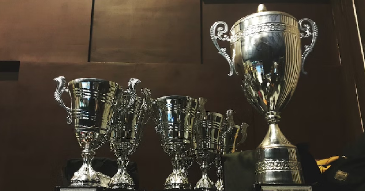 CHEATING WIFE ON A MISSION TO “COLLECT” MEN OF ALL 12 HOROSCOPES & ZODIACS