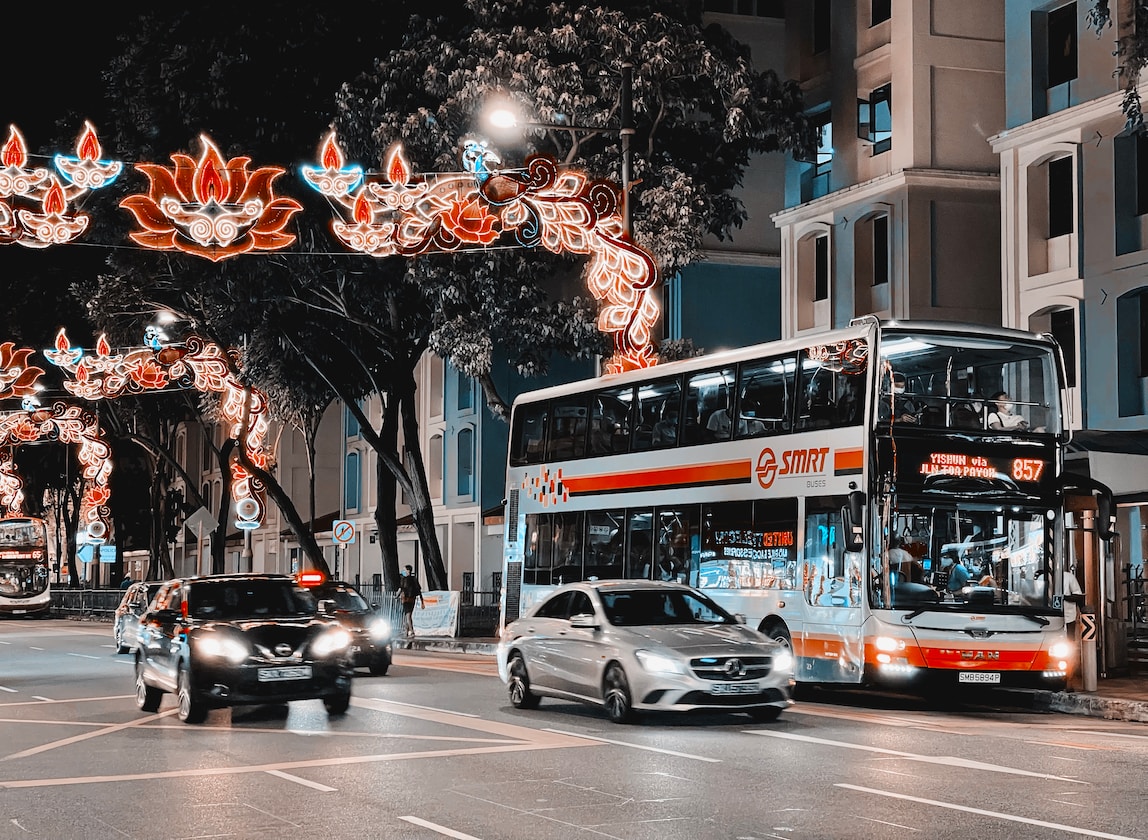 MAN RANTS ABOUT COE PRICE, SAYS RIDICULOUS TO FORK OUT $100K TO OWN A CAR