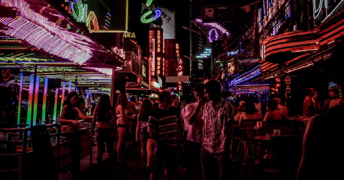 WOMAN DRUGGED @ BANGKOK BAR, WOKE UP IN MYANMAR AFTER BEING KIDNAPPED & RAPED