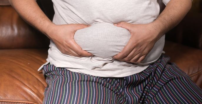 35 Y.O MAN HIRED ESCORT TO LOSE HIS “V” BUT FAILED BECAUSE SHE MADE FUN OF HIS BELLY