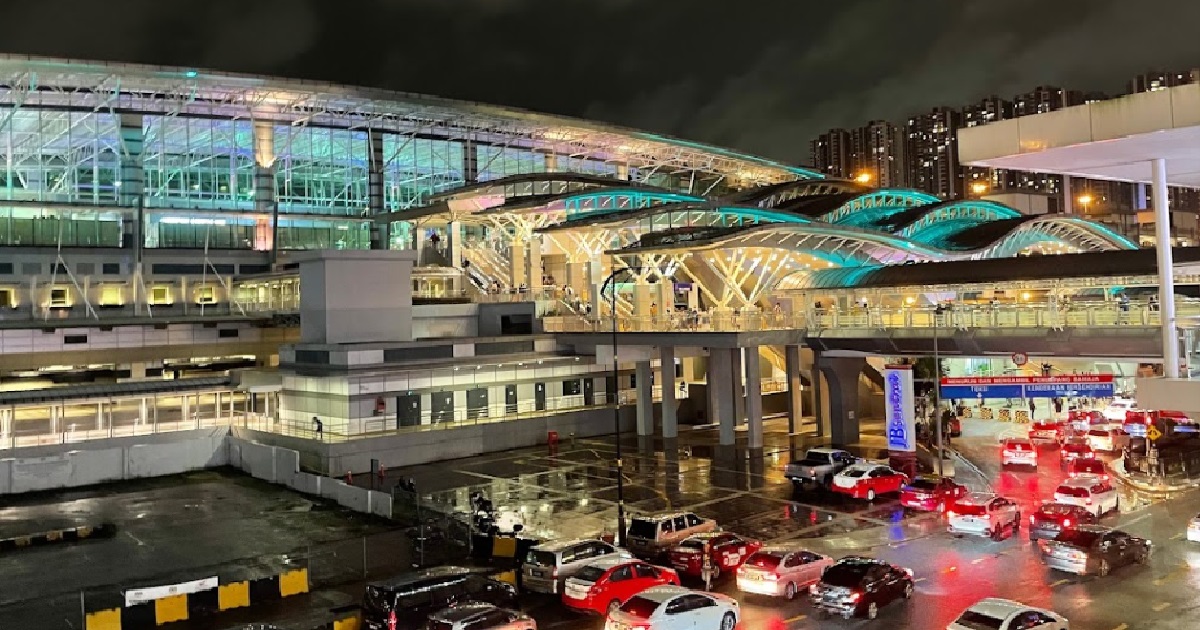 S’POREAN MEN ARRESTED BY M’SIA POLICE FOR PEEING AT JB CUSTOMS’ PUBLIC AREAS