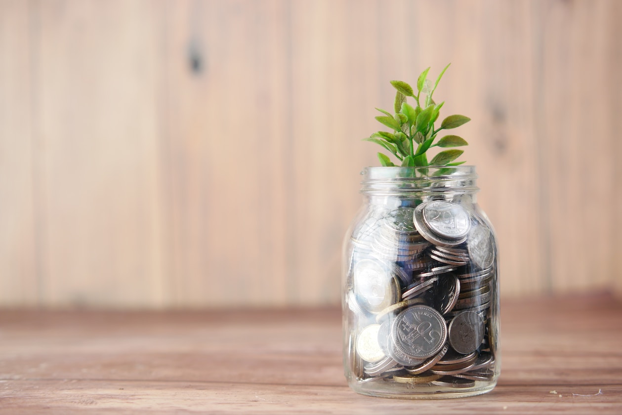 PARENTS PLAN OUT FOR CHILD’S RETIREMENT WHILE HE IS IN UNI, HE STILL KPKB