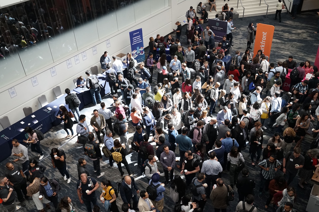 MAN ASK IF THERE IS A LINK BETWEEN NETWORKING AND JOB PROMOTION