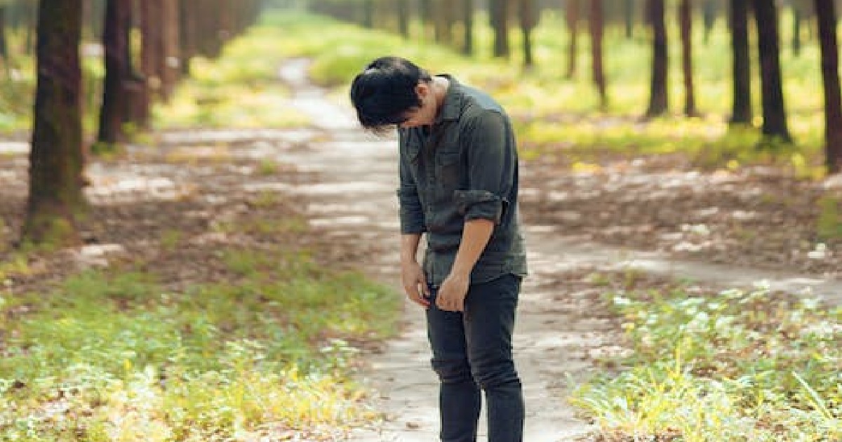 GUY GAMBLED AWAY HIS SAVINGS THEN LOST HIS JOB, NOW JOBLESS & BROKE & SCARED
