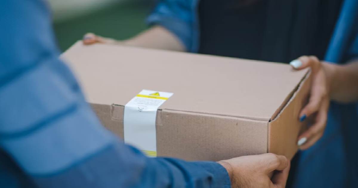 GUY’S $249 EARPHONES LOST BY SINGPOST, GETS OFFERED COMPENSATION OF ONLY $10