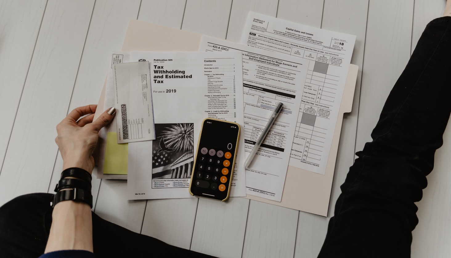 MAN GOT DIPLOMA IN ACCOUNTING, GRADES TOO LOW TO FIND A JOB, BECOME CASHIER