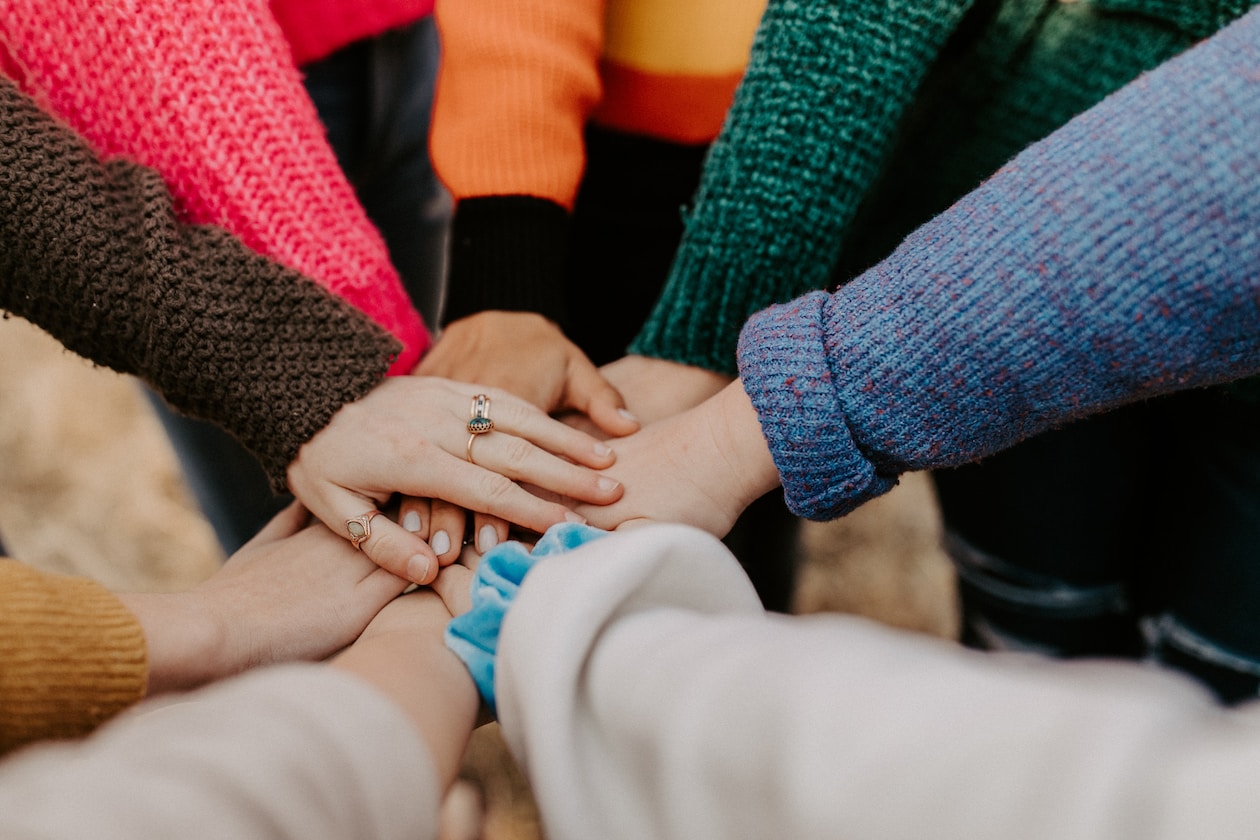 MAN SAYS “TEAM-BUILDING” EVENTS ARE A WASTE OF TIME, NO BODY CARES