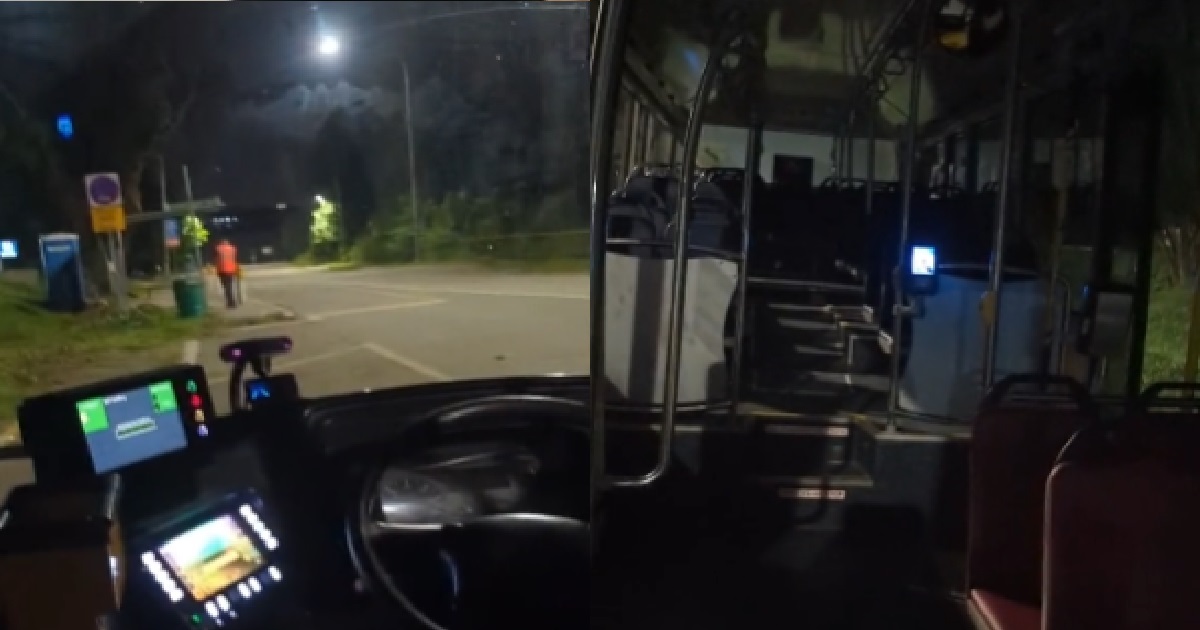 MAN SCARED & ALONE INSIDE BUS @ LIM CHU KANG FOR 15 MINS, WHILE DRIVER WENT TO PEE