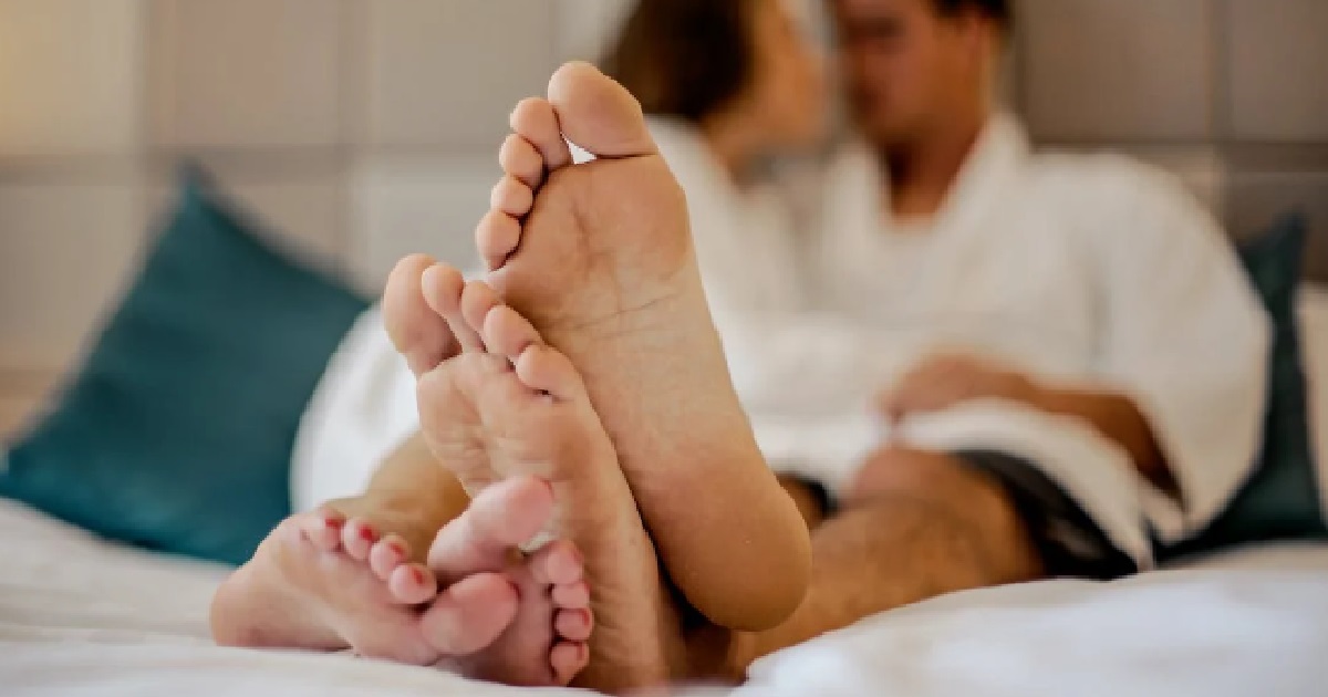 A LOOK INTO WHY PEOPLE WHO ARE MARRIED CHOOSE TO CHEAT ON THEIR SPOUSES