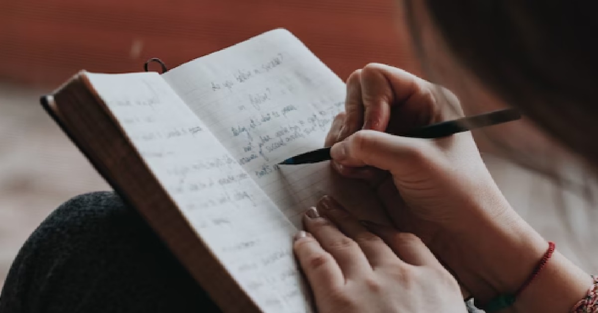 MAN READS WIFE’S DIARY WHILE SHE’S IN A COMA, FINDS OUT SHE’S A PSYCHOPATH